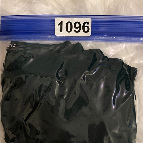 🧩 Fashion Nova Wrap V Neck Blouse - Picture 14 of 14